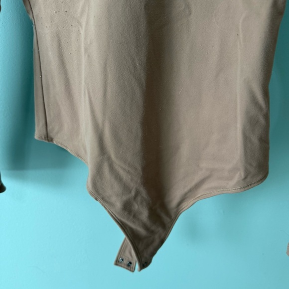 Abercrombie & Fitch Soft A&F Collection Long Sleeve Brown Bodysuit Size Medium - Picture 3 of 7